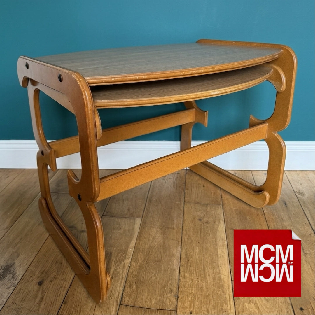 Mid-century Pair of Scandinavian-style Nesting Tables