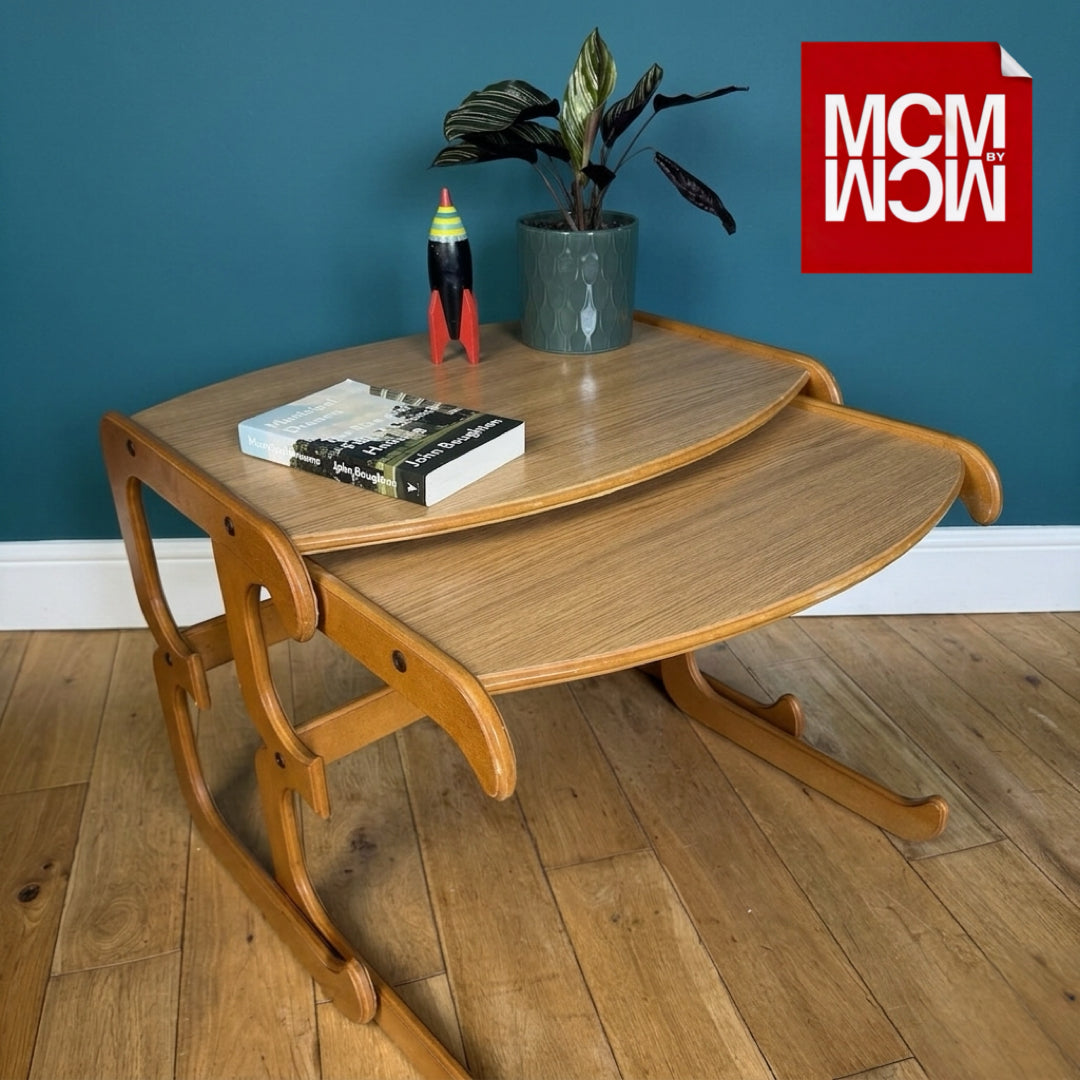 Mid-century Pair of Scandinavian-style Nesting Tables